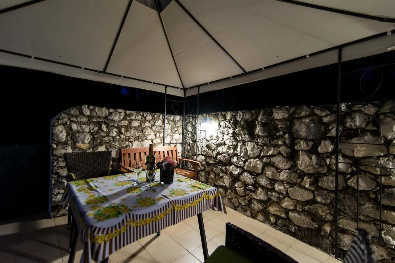 Holidays Apartments Slanada With Terrace And Sea View, Near The Beach & Town Trogir, Free Parking, Quiet Place On Peninsula Ciovo 0*, Trogir Chorwacja